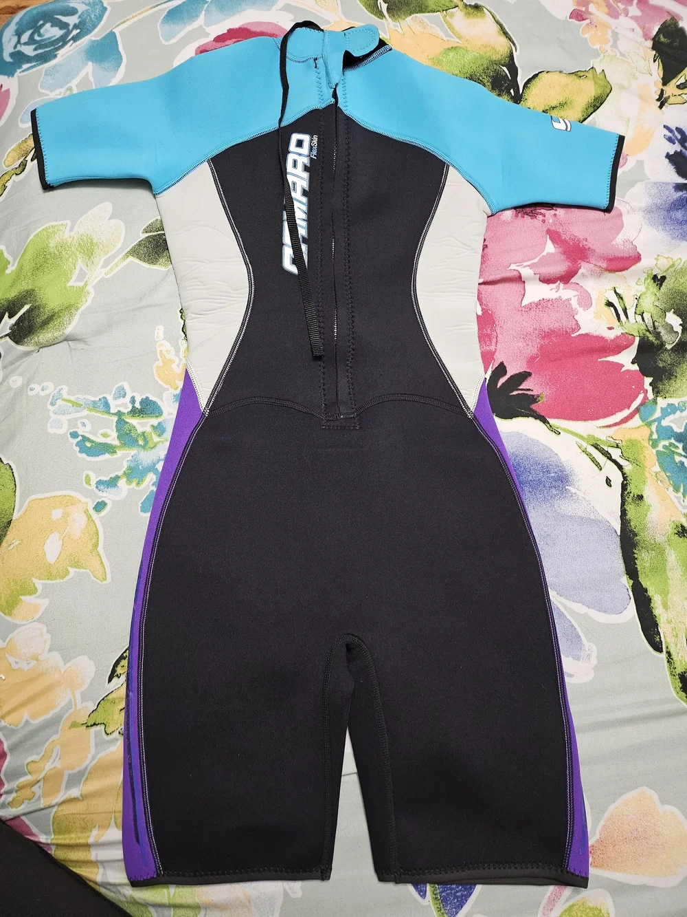 ​New Camaro Shorty Wetsuit Size 38 S – FlexSkin Short Sleeve Water Sports Suit